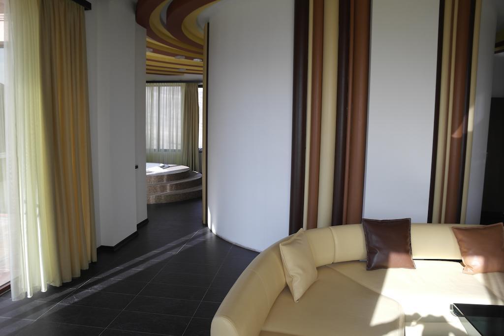Akhtamar Hotel Cjsc Arzakan 客房 照片